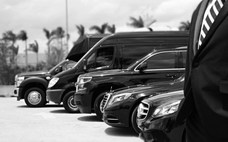 Image showcasing Seattle Town Car Service: ‎Airport Car Service - NG Town Car
